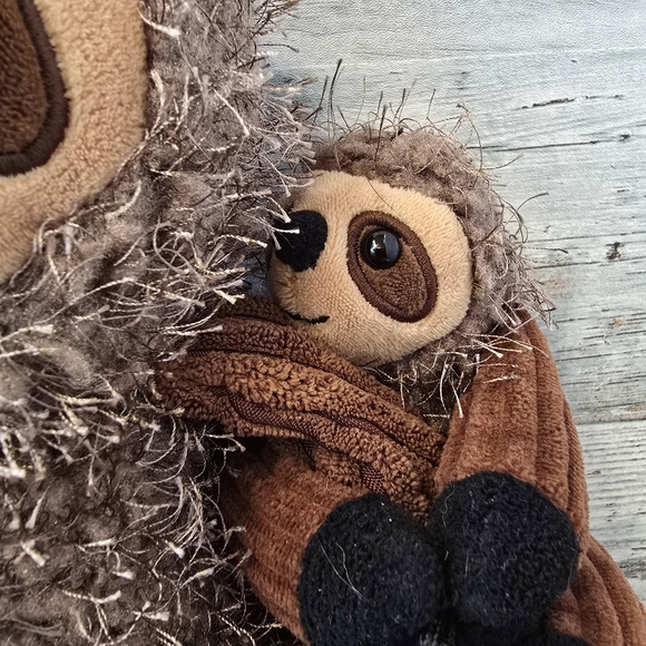 Scentsy Buddy Suzie the Sloth And Baby Stuffed Animal Plush 18" - Picture 3 of 9